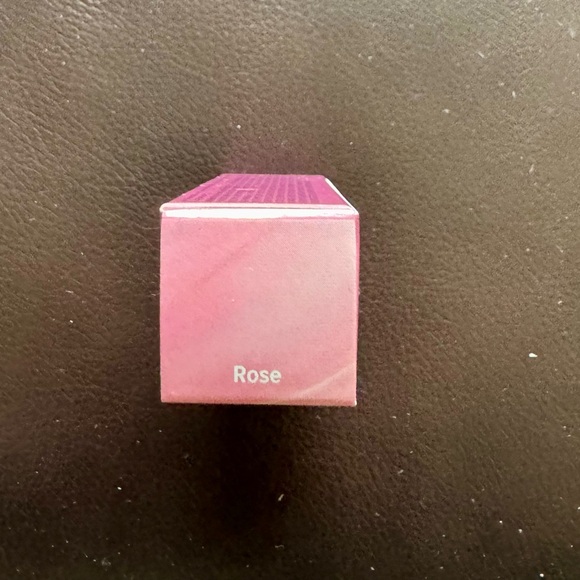 It Cosmetics Je Ne Sais Quoi lip color - Picture 3 of 3